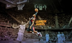 九游VIP-友谊赛背后的成长，西班牙轻取中国，阿圭罗关键制胜折射足球发展之路