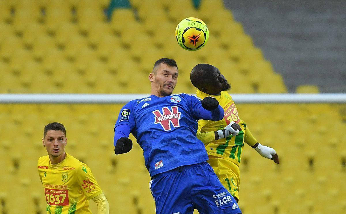 斯特拉斯堡主场大胜,表现抢眼的简单介绍 斯特拉斯堡主场大胜,表现抢眼的简单介绍