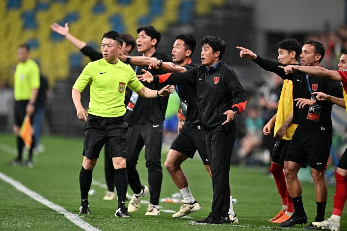 浙江队员精彩表现,击败对手领跑胜利 浙江队员精彩表现,击败对手领跑胜利