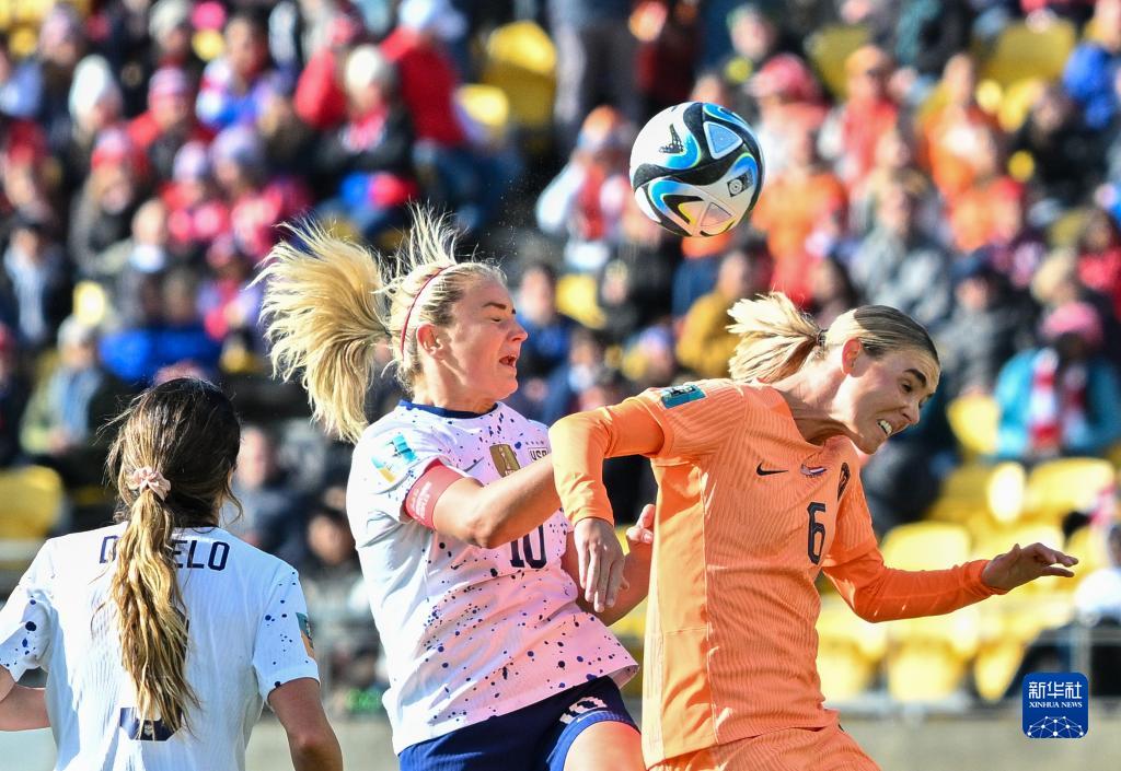 美国女足年轻队员崭露头角！