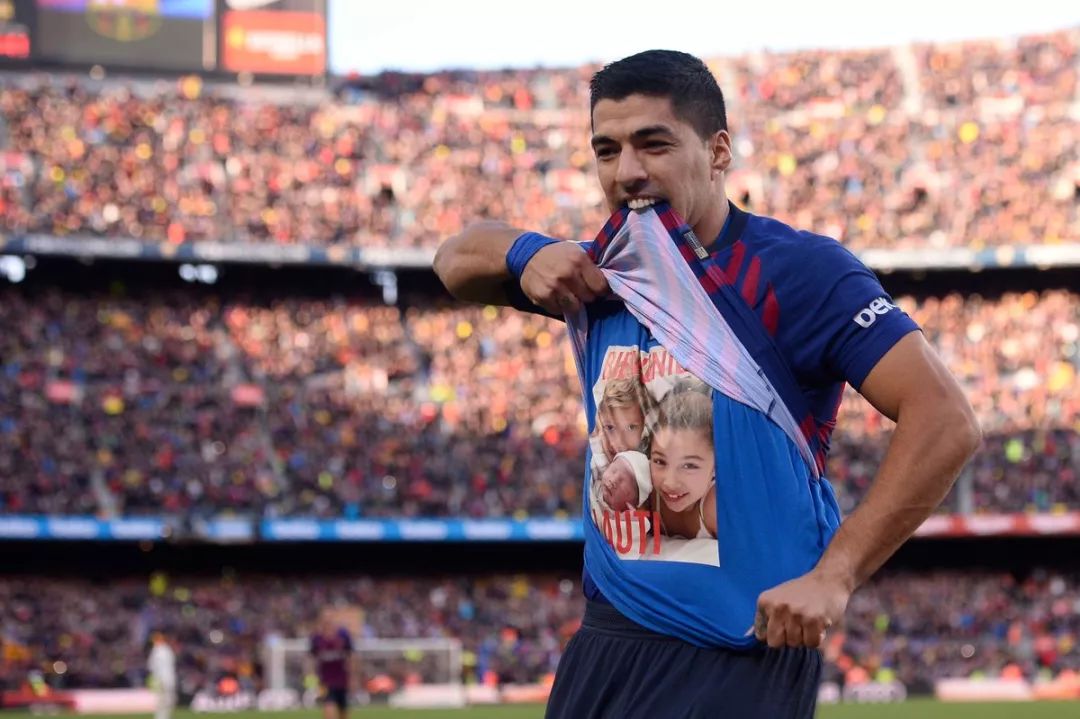 比达尔上演帽子戏法,助塞维利亚取胜的简单介绍 比达尔上演帽子戏法,助塞维利亚取胜的简单介绍