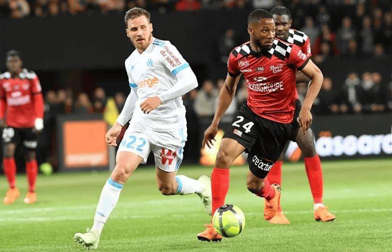 格勒诺布尔主场击败蒙彼利埃,挤进法甲前十的简单介绍 格勒诺布尔主场击败蒙彼利埃,挤进法甲前十的简单介绍